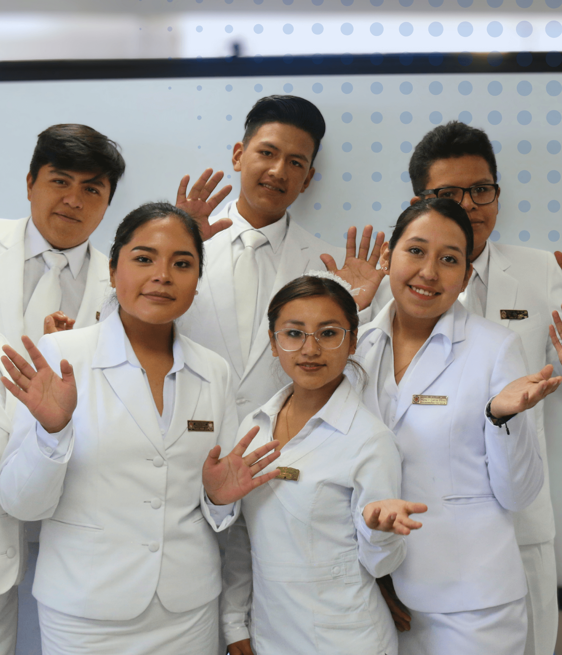 Egresada de la carrera de Enfermería Técnica